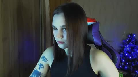 Snapshot of luvmeeow chatting on 12.11.24 Ann online show from 12.11.24