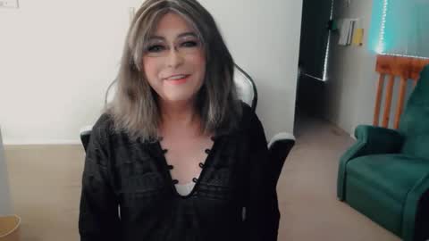 Britney online show from 10.31.25