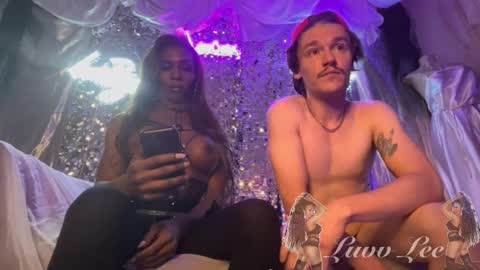 luvvlee online show from 09.22.25