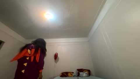 luvvlee online show from 02.04.26