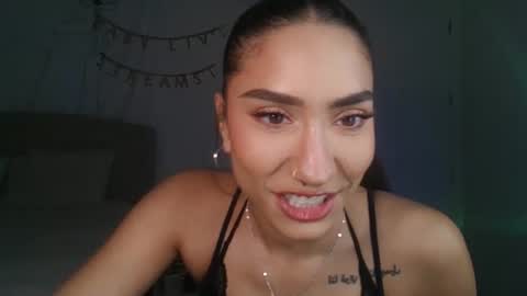 Liv 3 online show from 11.24.25