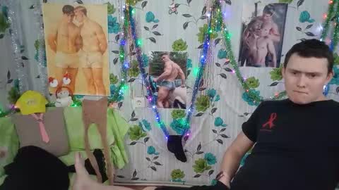 Snapshot of luxeboy_ chatting on 01.18.26 Mike online show from 01.18.26