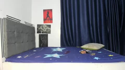 luxedollxoxoo online show from 04.12.26