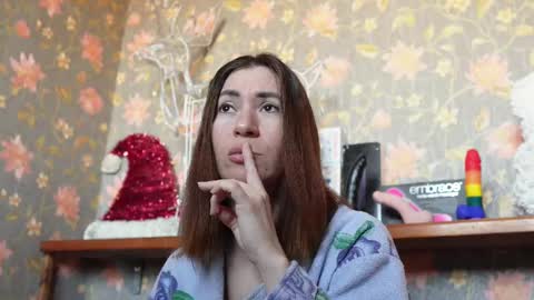 Sophie online show from 02.21.25