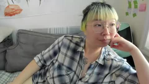 LuxGray online show from 06.03.26