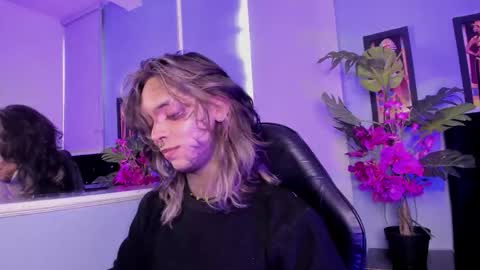 Luxiel 3 online show from 12.02.25