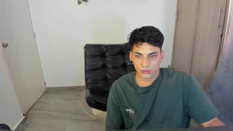 Snapshot of luxrx chatting on 05.15.26 luxrx online show from 05.15.26