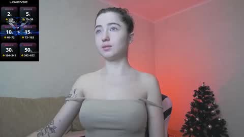 Snapshot of luxuryalma18 chatting on 12.17.25 Alma online show from 12.17.25