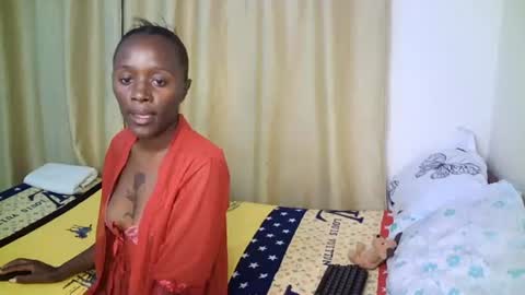 Snapshot of luxurydarkqueennyxa chatting on 06.29.26 sexy queen online show from 06.29.26