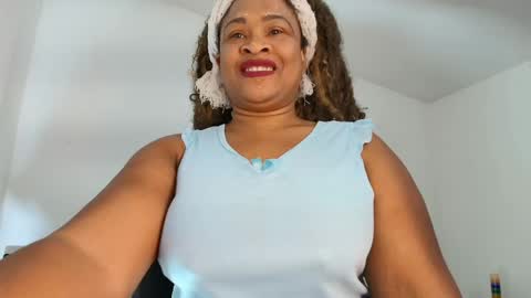 Snapshot of luxy_benet chatting on 03.18.26 Big Benet online show from 03.18.26
