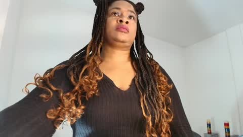 Snapshot of luxy_benet chatting on 04.02.26 Big Benet online show from 04.02.26