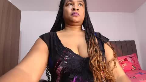 Snapshot of luxy_benet chatting on 05.04.26 Big Benet online show from 05.04.26