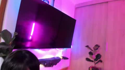 Lucy and Kristhy online show from 10.27.25