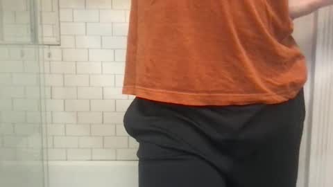 lvguynextdoor440656 online show from 04.01.26