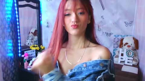 Call me Lia  online show from 01.25.25