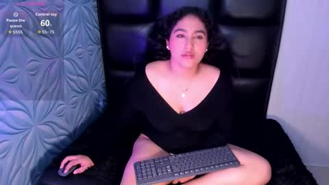 LYA DUBOIS  online show from 02.18.26