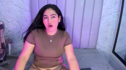 LYA DUBOIS  online show from 02.21.26