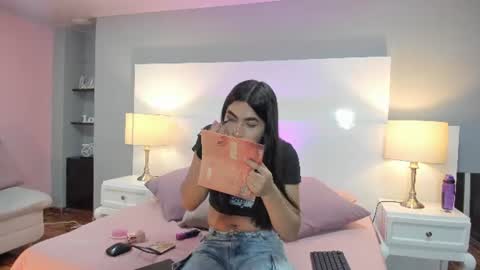 Snapshot of lyaa_sweet1 chatting on 06.22.26 Lyaa Sweet online show from 06.22.26