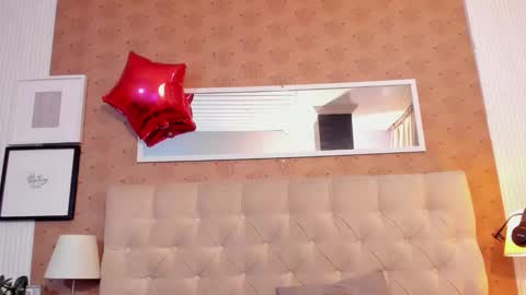 Lyan online show from 02.25.26