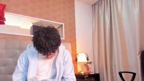 Lyan online show from 03.03.26