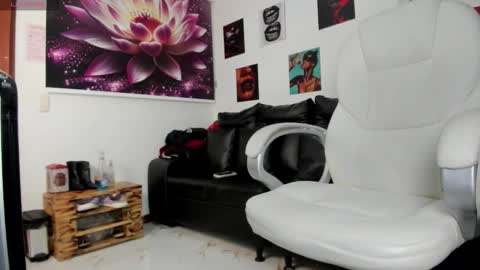  Lycoris  online show from 10.21.25