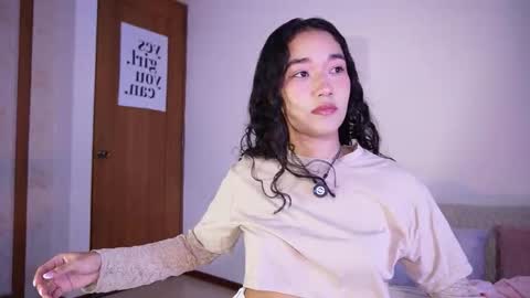 Lyhana Lee online show from 11.08.25