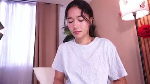 Snapshot of lyhana_lee chatting on 06.26.26 Lyhana Lee online show from 06.26.26