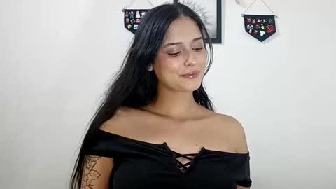 Snapshot of lyla205 chatting on 02.27.25 lyla online show from 02.27.25