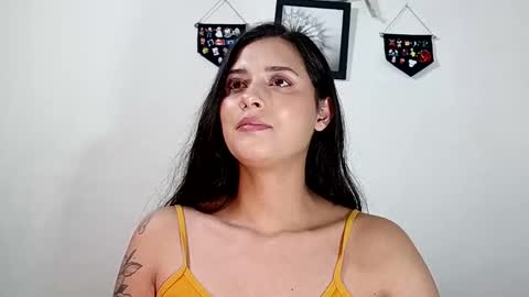 Snapshot of lyla205 chatting on 03.09.25 lyla online show from 03.09.25