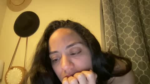 Olivia online show from 02.03.25