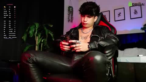 Lyle Bennett Freelance Model online show from 02.09.26