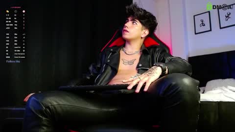 Lyle Bennett Freelance Model online show from 03.06.26