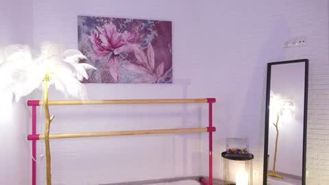 Lyly   online show from 01.31.25