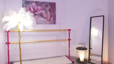 Lyly   online show from 02.07.25