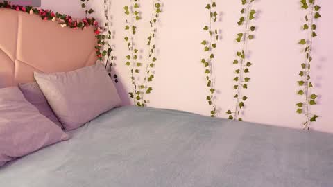 Lyly   online show from 11.10.25