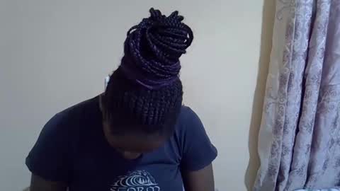 lyn_anna online show from 09.28.25