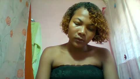 lyndah19 online show from 02.18.26