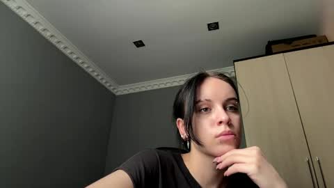 Snapshot of lynettawiseman chatting on 05.19.26 Eva online show from 05.19.26