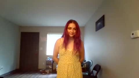 Snapshot of lynnkitten69000 chatting on 06.19.26 Lynn online show from 06.19.26