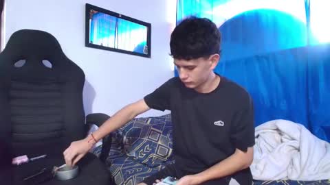 lyon_wiliamss online show from 01.06.26