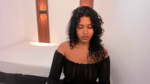 lyrafrost5 online show from 01.08.26