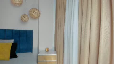 Snapshot of lyravendrell chatting on 04.26.26 Lyravendrell online show from 04.26.26