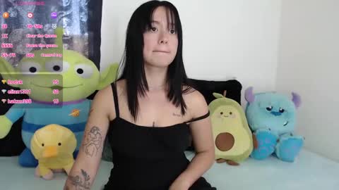 Snapshot of lyshana chatting on 01.22.25 lyshana online show from 01.22.25