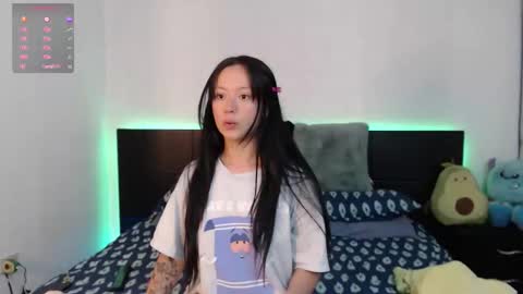 Snapshot of lyshana chatting on 09.09.25 lyshana online show from 09.09.25