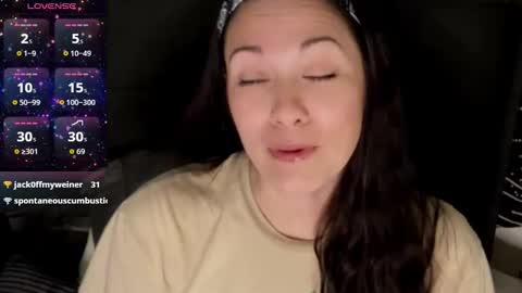 M0lly online show from 11.26.25