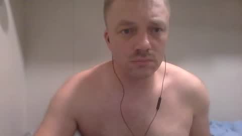 Snapshot of m15kala chatting on 01.04.25 m15kala online show from 01.04.25