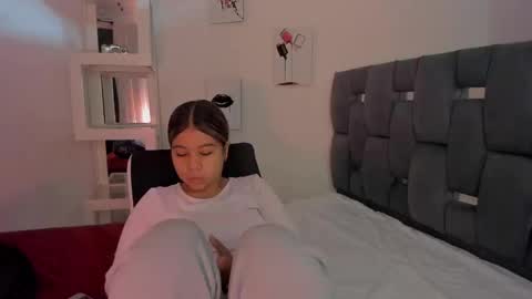 Mila online show from 03.12.26