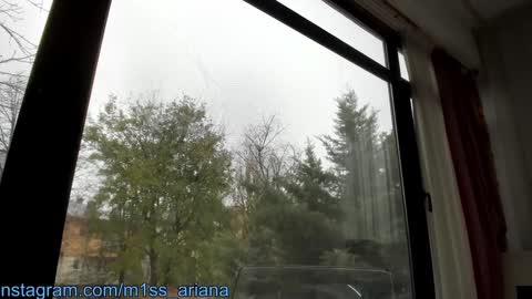 Snapshot of m1ss_ariana chatting on 12.06.24 Ariana online show from 12.06.24