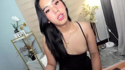 Snapshot of m1ssjanelana69 chatting on 12.14.24 Janelovesu online show from 12.14.24