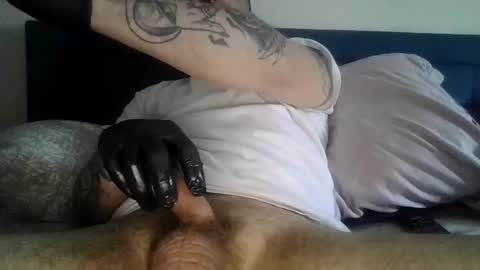 Snapshot of m_80 chatting on 04.27.26 m 80 online show from 04.27.26